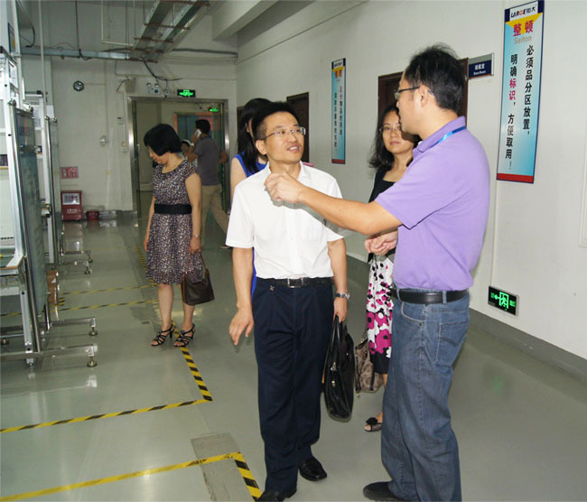 廣東省科技廳副廳長(zhǎng)龔國(guó)平視察我司